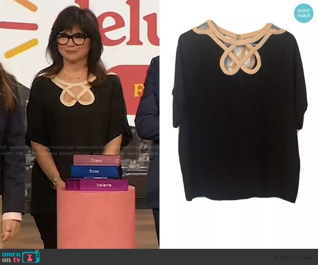 Diane von Furstenberg Top worn by Valerie Bertinelli on The Drew Barrymore Show
