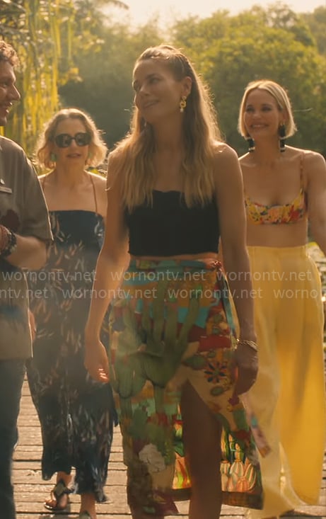 Jaclyn’s cactus print wrap skirt on The White Lotus