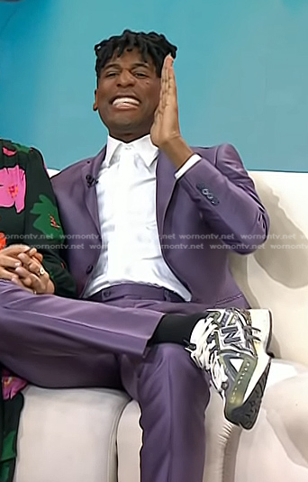 Jon Batiste’s white and olive green sneakers on Today