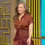 Katelyn’s brown satin ruched dress on Tamron Hall Show