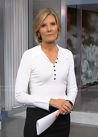 Kate’s white ribbed polo top on NBC News Daily