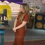 Kelly’s brown rhinestone embellished dress on The Kelly Clarkson Show