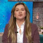 Kelly’s maroon printed blazer on The Kelly Clarkson Show