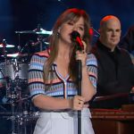 Kelly’s striped cardigan on The Kelly Clarkson Show