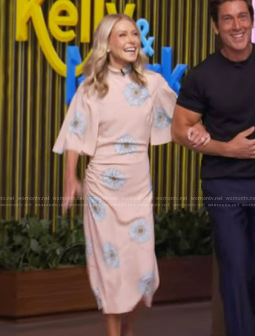 Kelly’s pink floral print high neck dress on Live with Kelly and Mark
