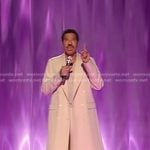Lionel Richie’s ivory long coat on American Idol