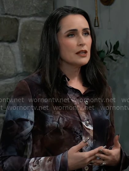 Lois’s abstract print shirt on General Hospital