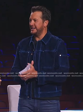 Luke Bryan’s blue velvet jacket on American Idol