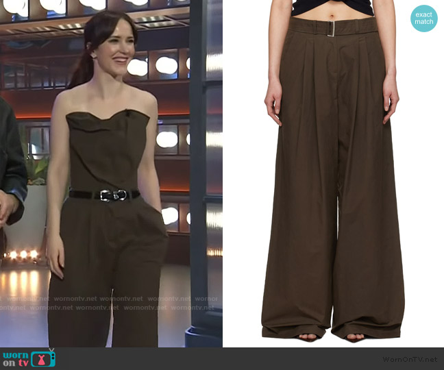 Magda Butrym Brown Belted Relaxed Cotton Trousers worn by Rachel Brosnahan on The Kelly Clarkson Show