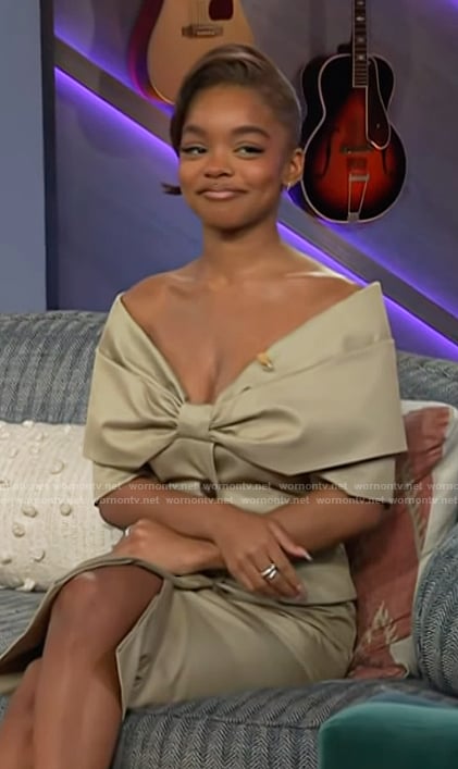 Marsai’s bow detail button front dress on The Kelly Clarkson Show