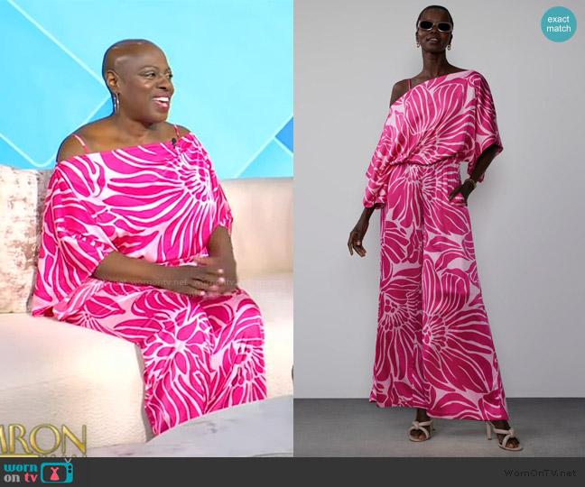 New York and Company Short Dolman Sleeve Floral Jumpsuit worn by Tracey Cooke on Tamron Hall Show