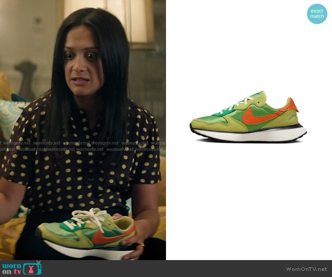 Nike Phoenix Waffle Sneakers in Orange-Atomic Green worn by Nadia (Amy-Leigh Hickman) on You