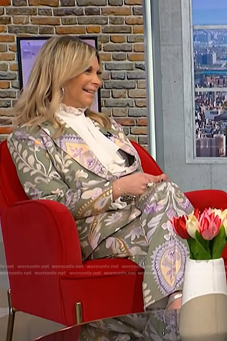 Robi Ludwig’s green floral print blazer and pants on NBC News Daily