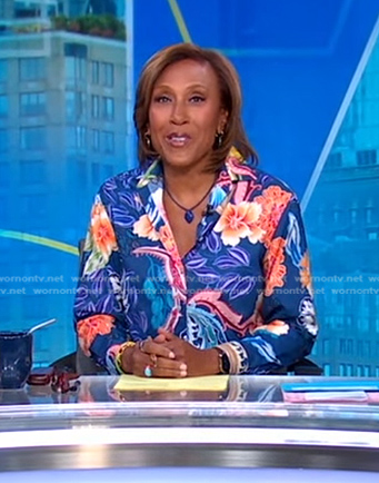 Robin’s blue floral print shirt on Good Morning America