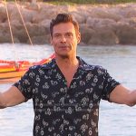 Ryan Seacrest’s black floral short sleeve shirt on American Idol