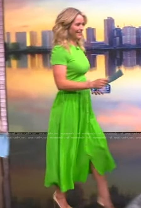 Sara’s green belted dress on The View