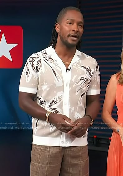 Scott’s floral print shirt on Access Hollywood