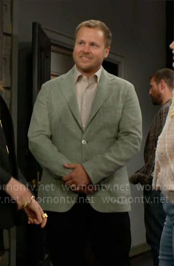 Spencer Pratt’s green blazer on The Bold and the Beautiful