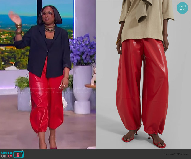 The Frankie Shop Briar Faux Leather Balloon Pants worn by Jennifer Hudson on The Jennifer Hudson Show