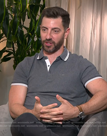 Will’s gray contrast polo shirt on E! News