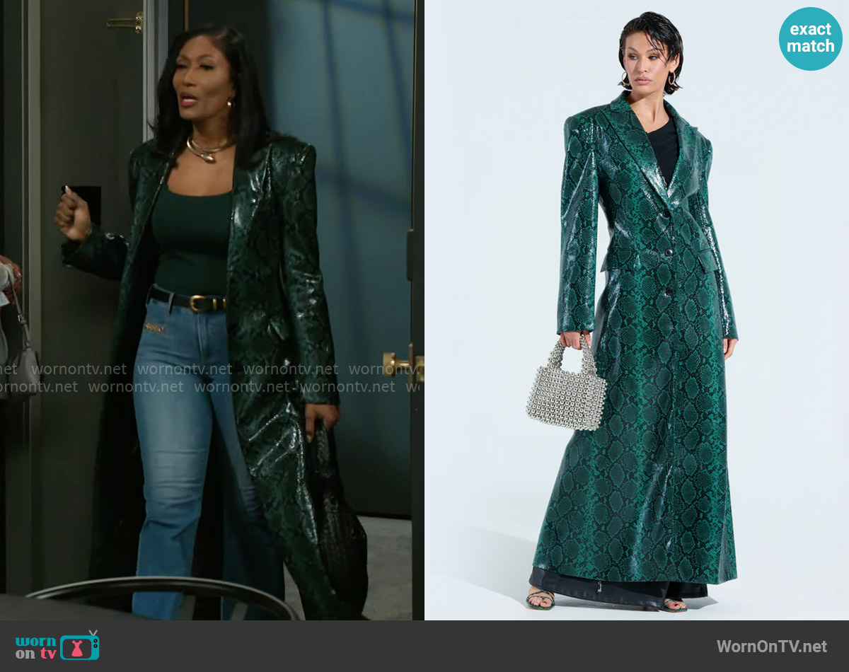 Akira Incognito Snake Print Trench in Green worn by Dana 'Leslie' Thomas (Trisha Mann-Grant) on Beyond the Gates