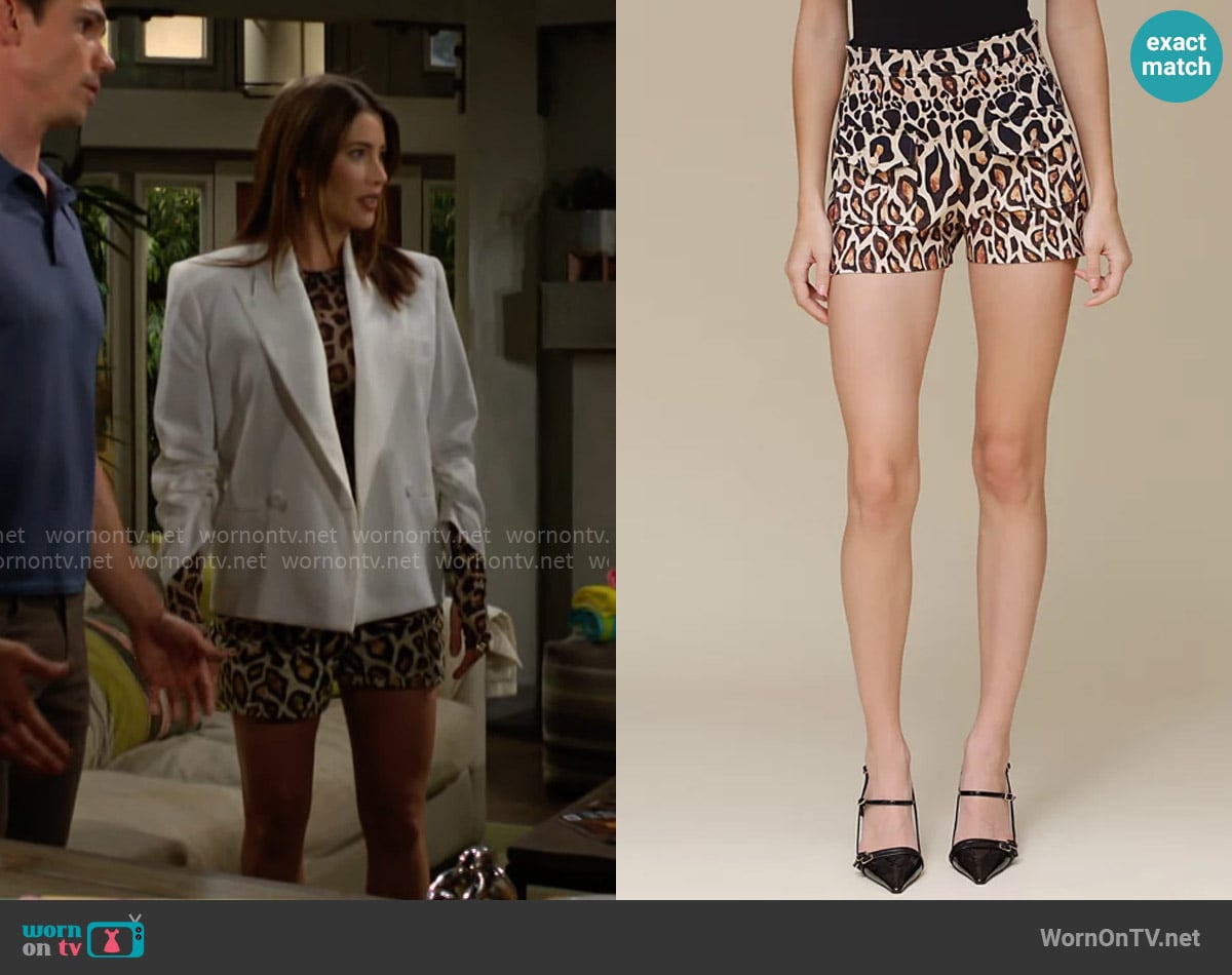 Avec Les Filles Cotton Printed Cargo-Pocket Shorts worn by Steffy Forrester (Jacqueline MacInnes Wood) on The Bold and the Beautiful
