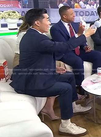 Brian Cheung’s white stripe sneakers on Today