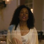 Dawn’s abstract print robe on Forever