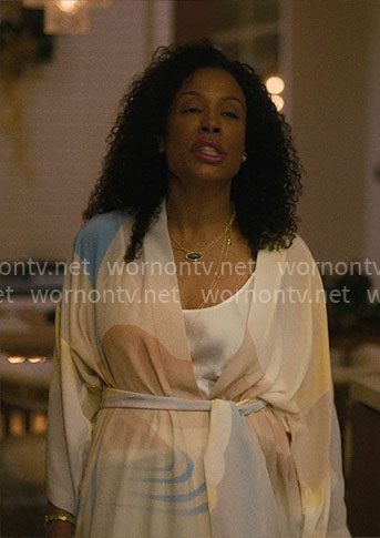 Dawn’s abstract print robe on Forever