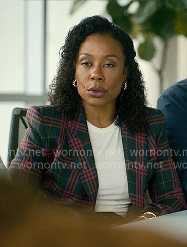 Dawn’s plaid suit on Forever