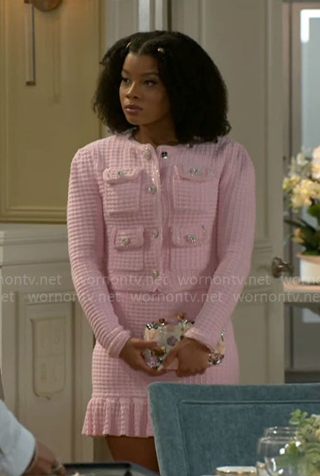 Eva’s pink textured jacket and skirt set on Beyond the Gates