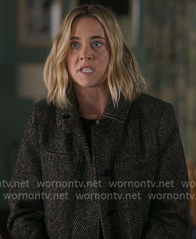 Ginny’s herringbone coat on The Four Seasons