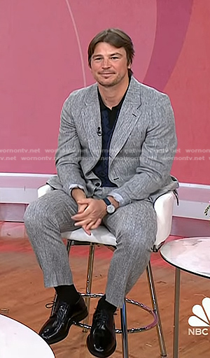 Josh Hartnett’s blue print polo and grey suit on Today