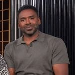 Justin’s gray polo on E! News