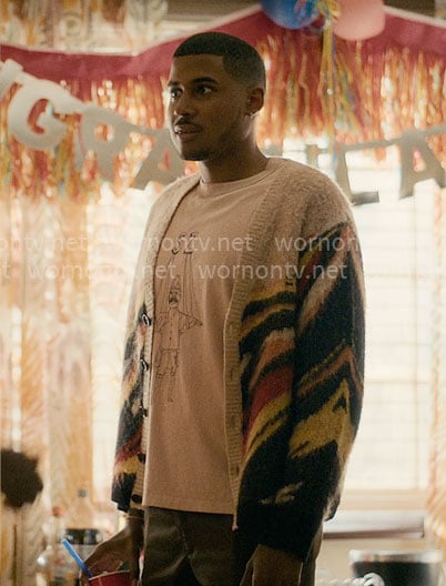 Justin’s puppet graphic SZ t-shirt and wavy print cardigan on Forever