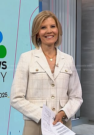 Kate Snow’s white tweed jacket on NBC News Daily