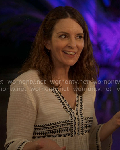 Kate’s white embroidered dress on The Four Seasons