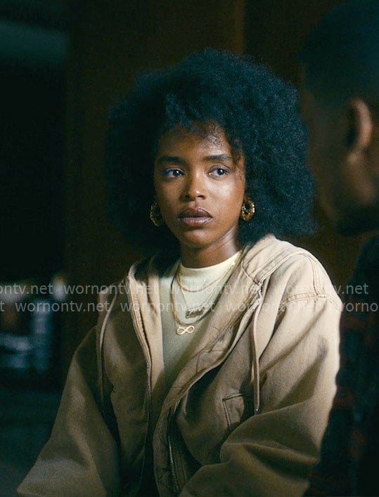 Keisha’s beige hoodie on Forever