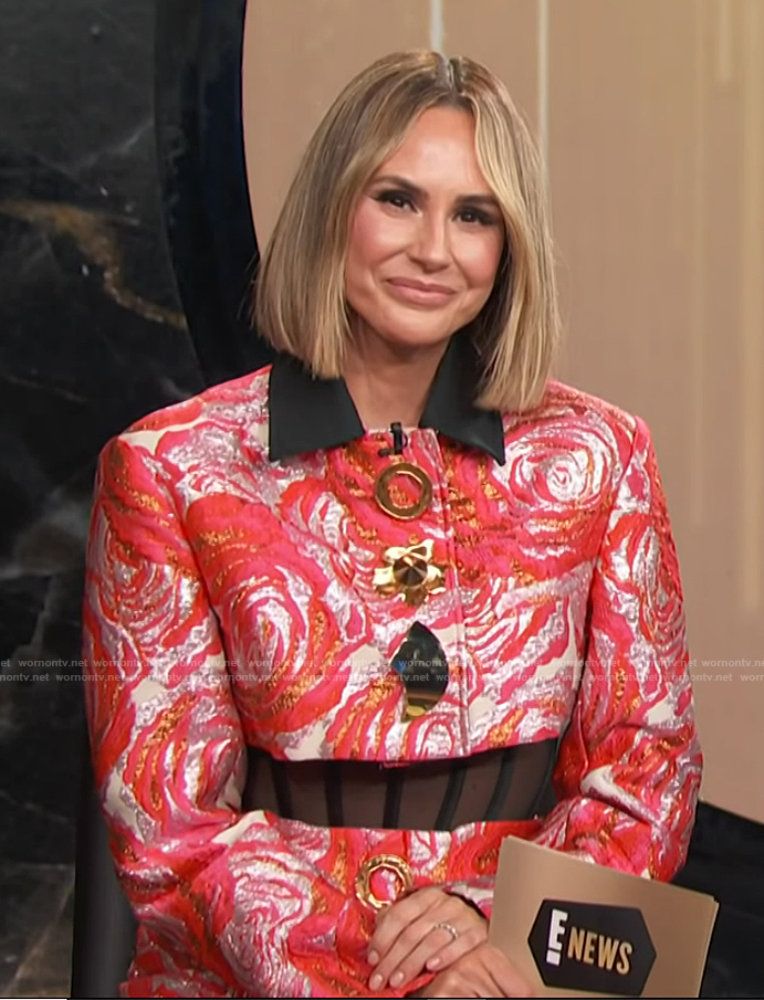Keltie’s red rose jacquard jacket and mini skirt on E! News