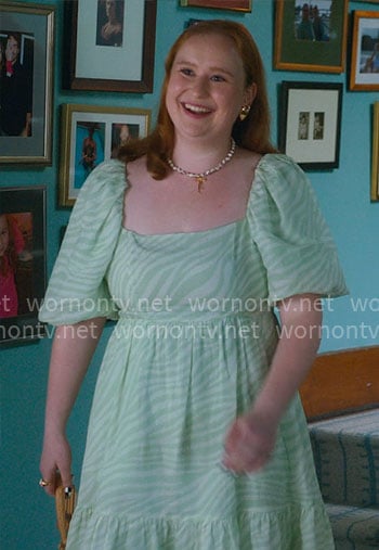 Lila’s green zebra stripe dress on The Four Seasons