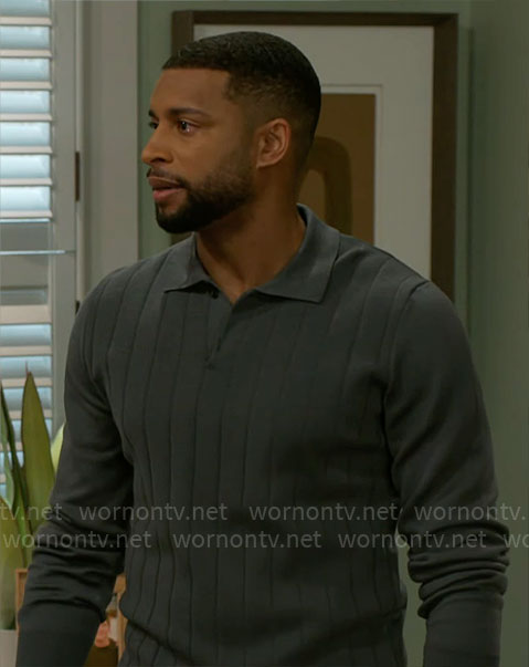 Martin’s grey rib knit polo sweater on Beyond the Gates