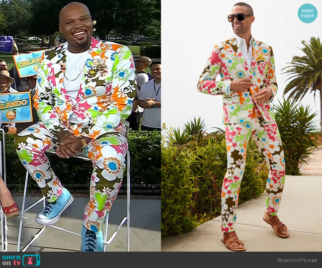Mr Turk Clyde Slim Trouser in Giardini Herringbone worn by Michael James Scott on Today