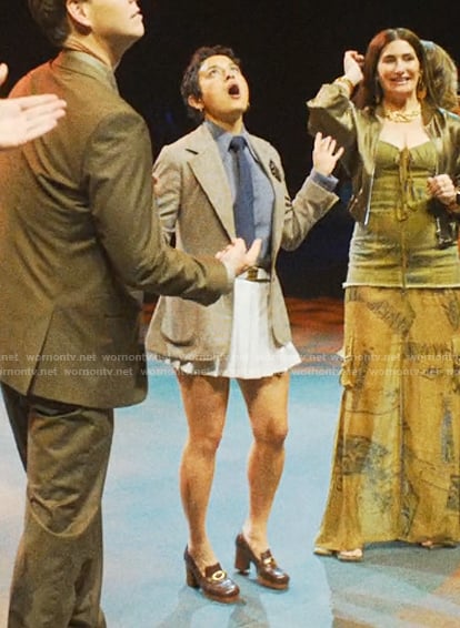 Quinn’s brown platform pumps on The Studio