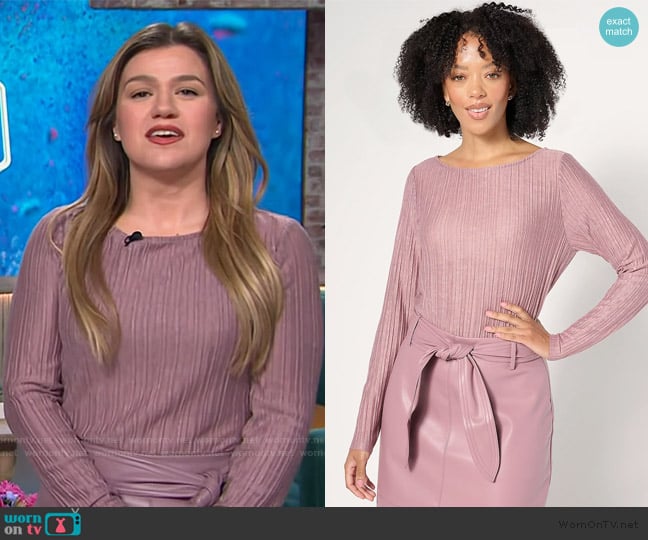 Beautiful by Lawrence Zarian Boatneck 3/4 Sleeve Top worn by Kelly Clarkson on The Kelly Clarkson Show