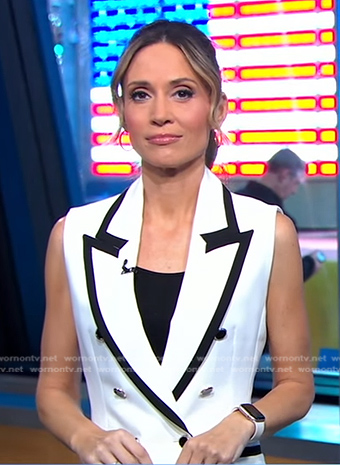 Rhiannon’s white contrast trim vest on Good Morning America