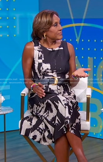 Robin’s black abstract print dress on Good Morning America