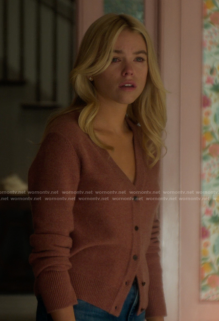 Simone’s v-neck cardigan on Sirens