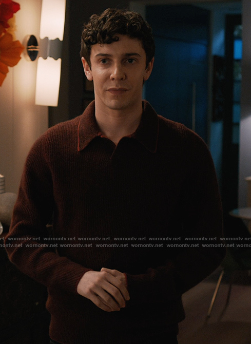 Teddy’s maroon knit collared sweater on Elsbeth