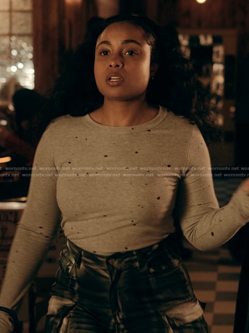 Tiffany’s gray long sleeve tee on The Chi