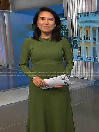 Vicky’s green ribbed midi dress on NBC News Daily